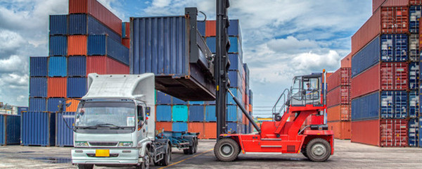 貨物運(yùn)輸保險(xiǎn)應(yīng)該由誰(shuí)來(lái)購(gòu)買？