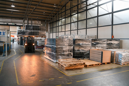 醫(yī)藥倉(cāng)庫(kù)貨物運(yùn)輸管理規(guī)范與流程探討